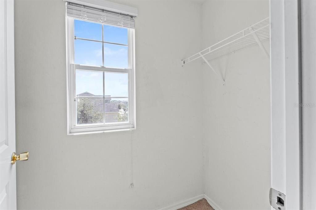 For Sale: $338,500 (5 beds, 3 baths, 2674 Square Feet)