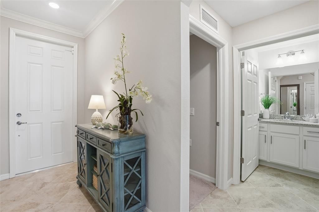 Active With Contract: $269,900 (2 beds, 2 baths, 1198 Square Feet)