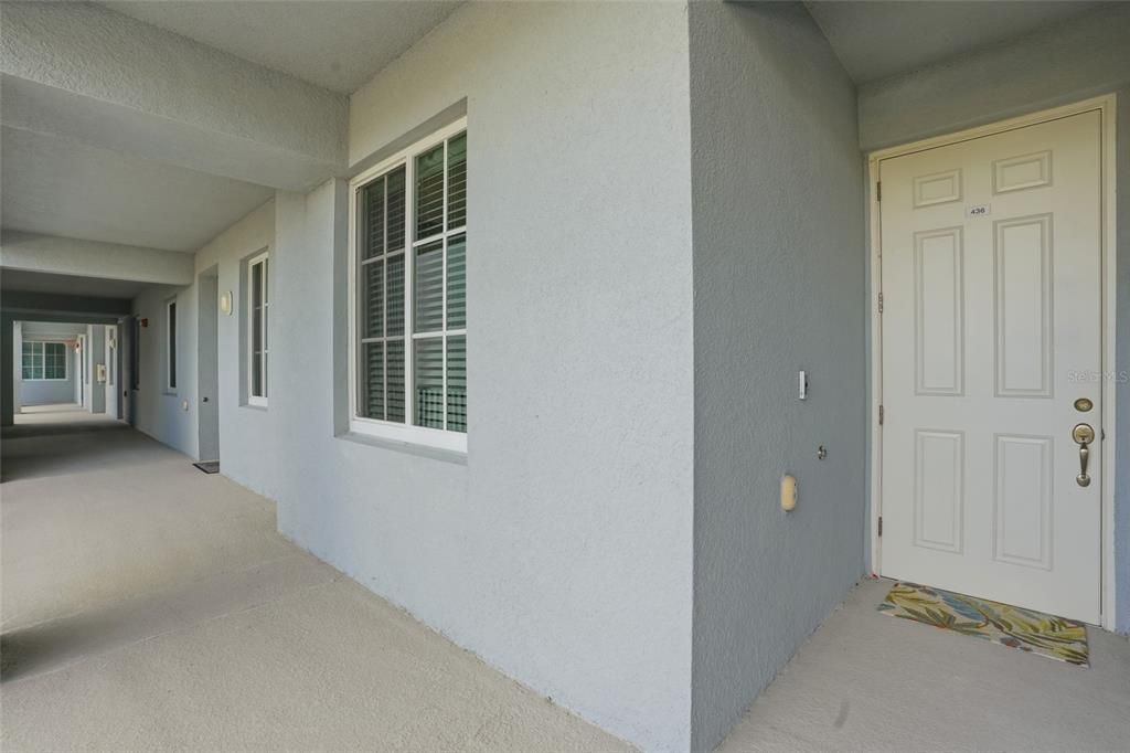 Active With Contract: $269,900 (2 beds, 2 baths, 1198 Square Feet)