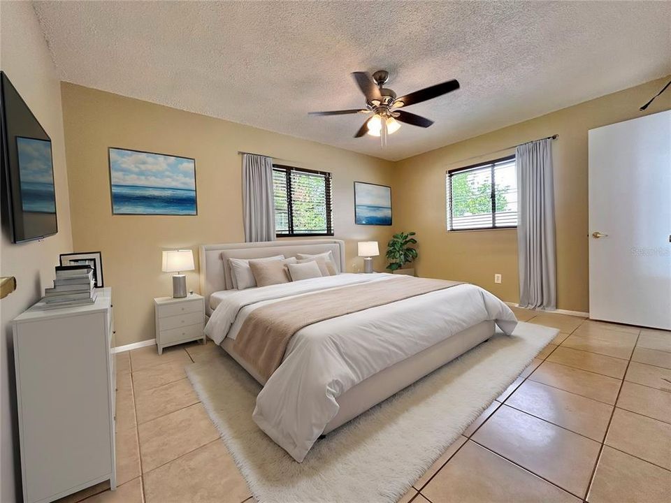 For Rent: $2,300 (4 beds, 2 baths, 1516 Square Feet)