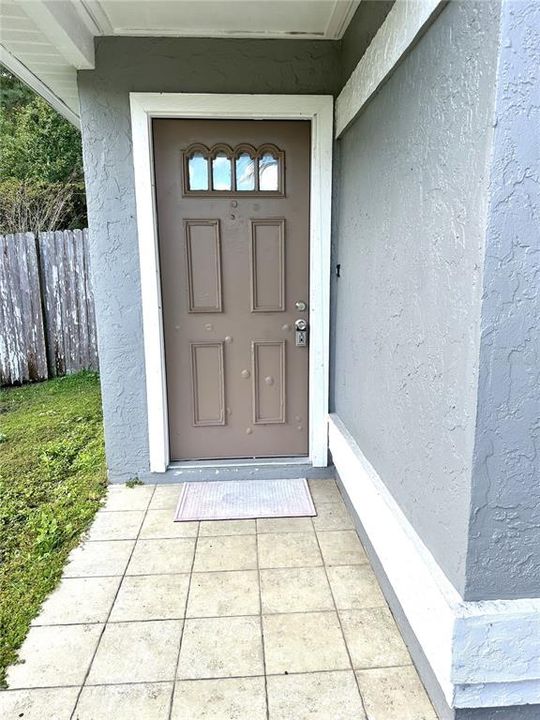 合同活跃: $340,000 (3 贝兹, 2 浴室, 1366 平方英尺)