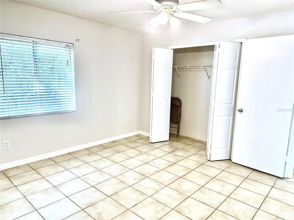 合同活跃: $340,000 (3 贝兹, 2 浴室, 1366 平方英尺)