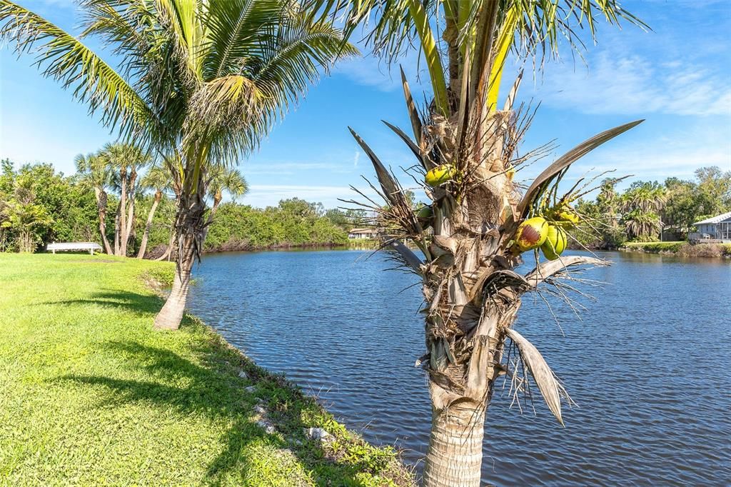 En Venta: $684,900 (3 camas, 2 baños, 1593 Pies cuadrados)