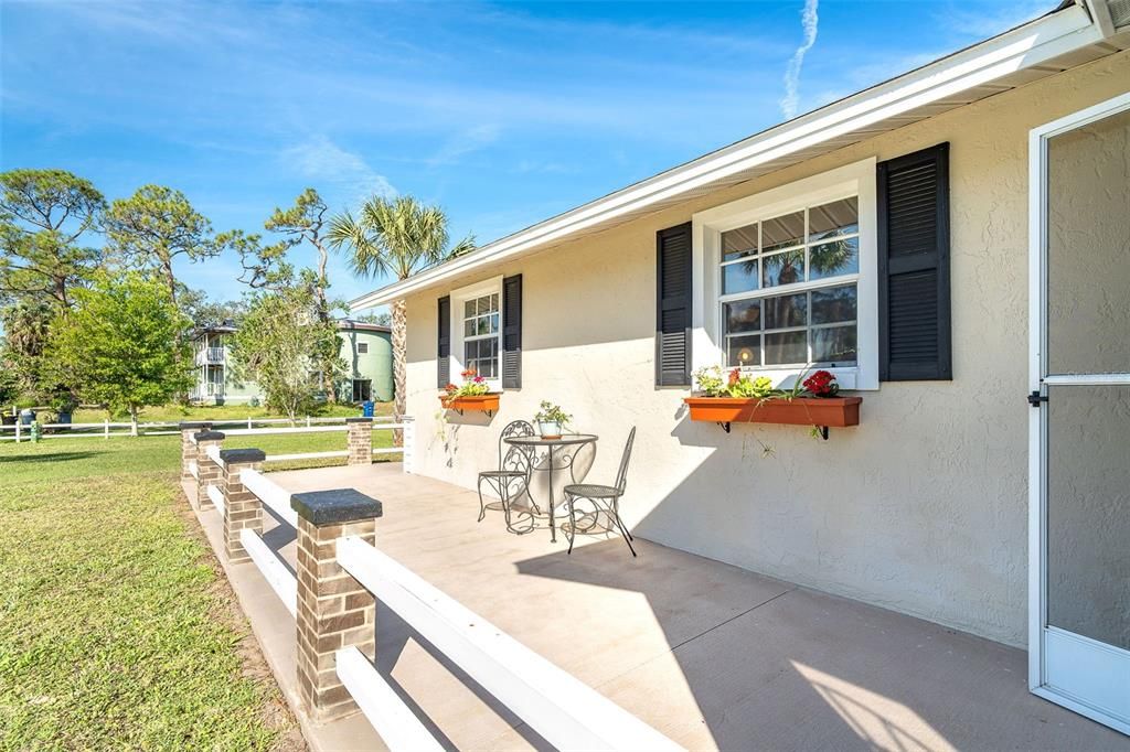 En Venta: $684,900 (3 camas, 2 baños, 1593 Pies cuadrados)