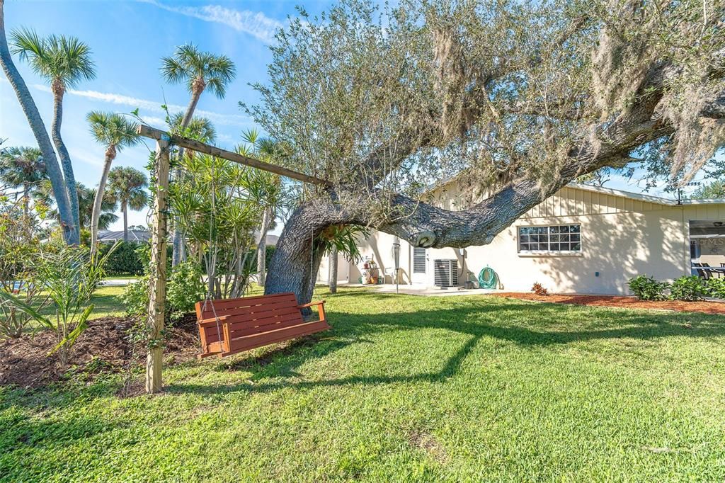 En Venta: $684,900 (3 camas, 2 baños, 1593 Pies cuadrados)