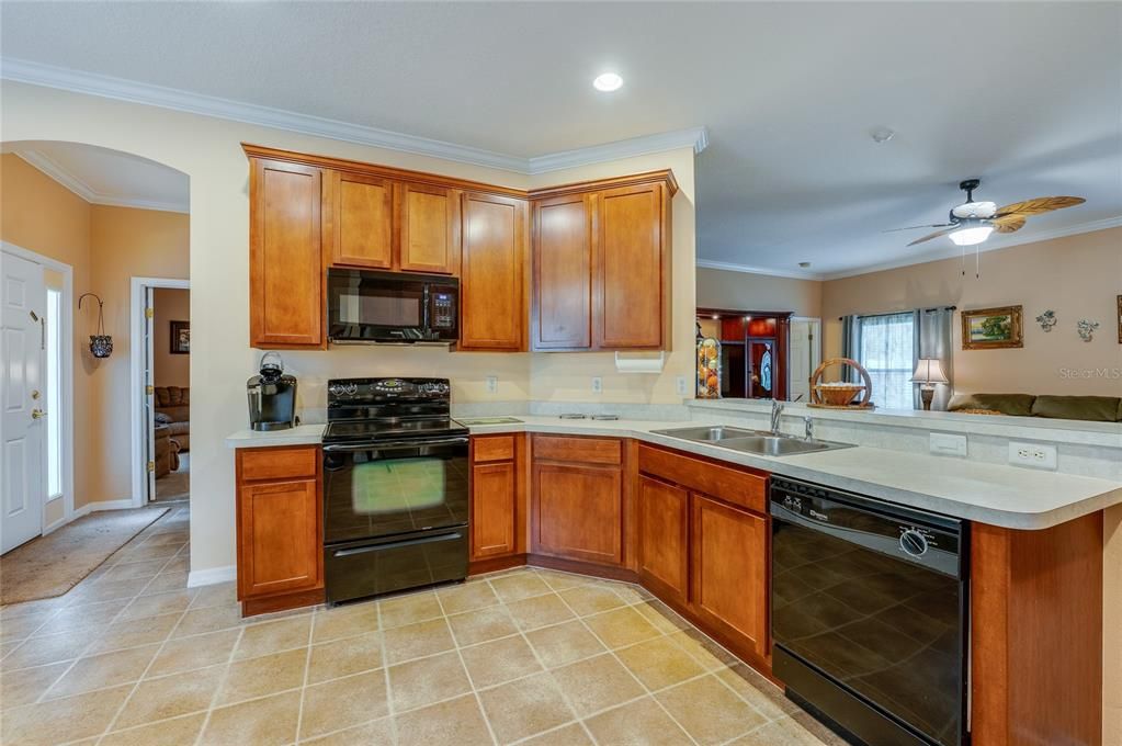 Active With Contract: $299,900 (3 beds, 2 baths, 1851 Square Feet)