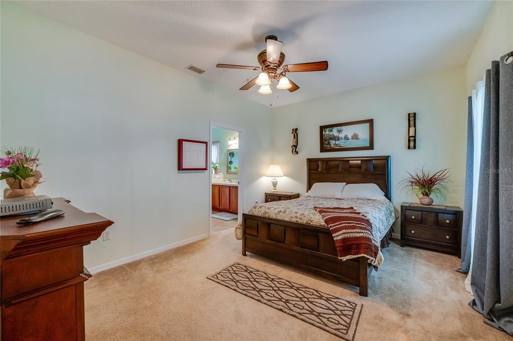 Active With Contract: $299,900 (3 beds, 2 baths, 1851 Square Feet)