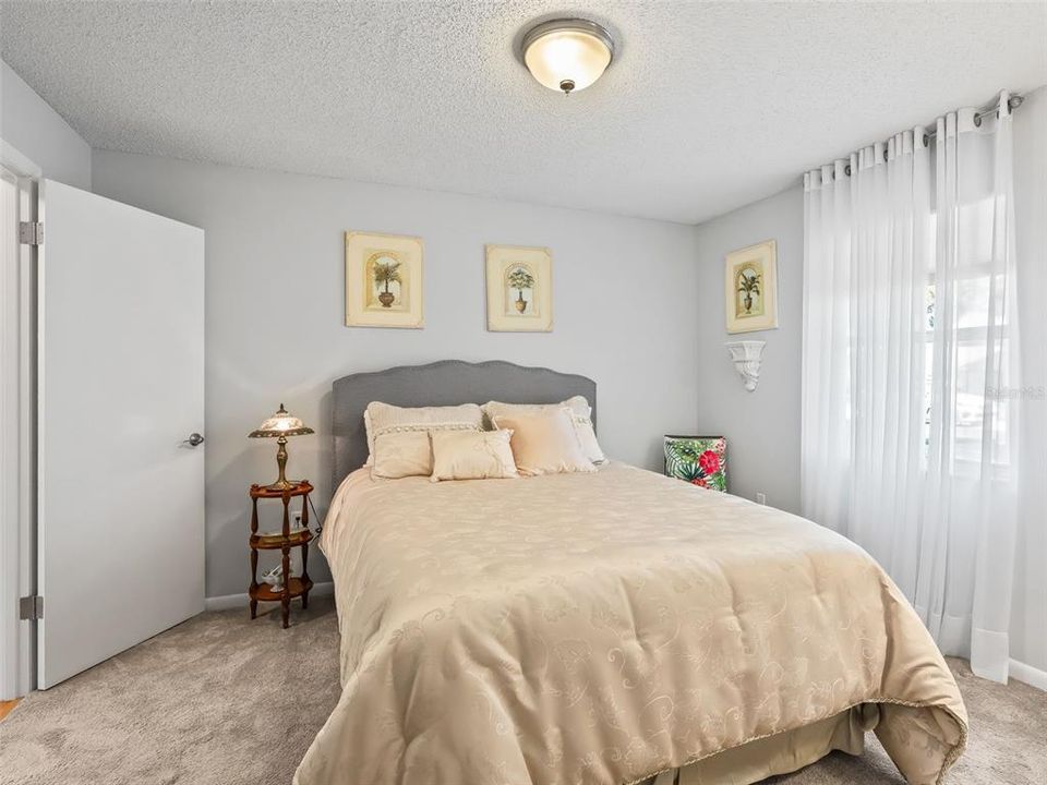 Activo con contrato: $244,900 (2 camas, 2 baños, 1468 Pies cuadrados)