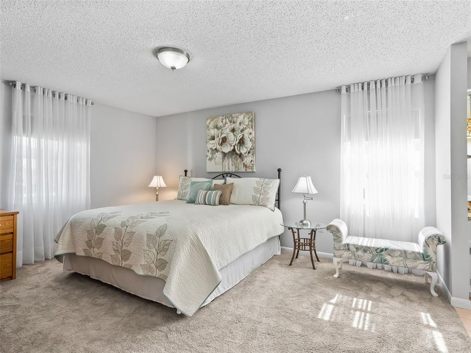 Activo con contrato: $244,900 (2 camas, 2 baños, 1468 Pies cuadrados)