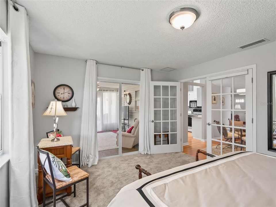 Activo con contrato: $244,900 (2 camas, 2 baños, 1468 Pies cuadrados)