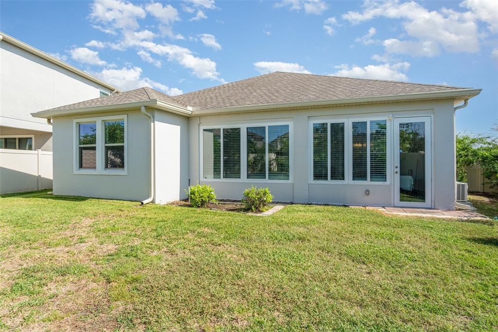 待售: $660,000 (4 贝兹, 2 浴室, 1916 平方英尺)