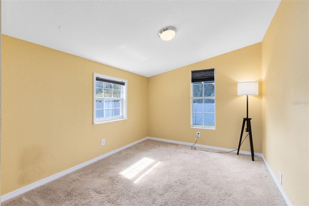 For Sale: $330,000 (3 beds, 2 baths, 1712 Square Feet)