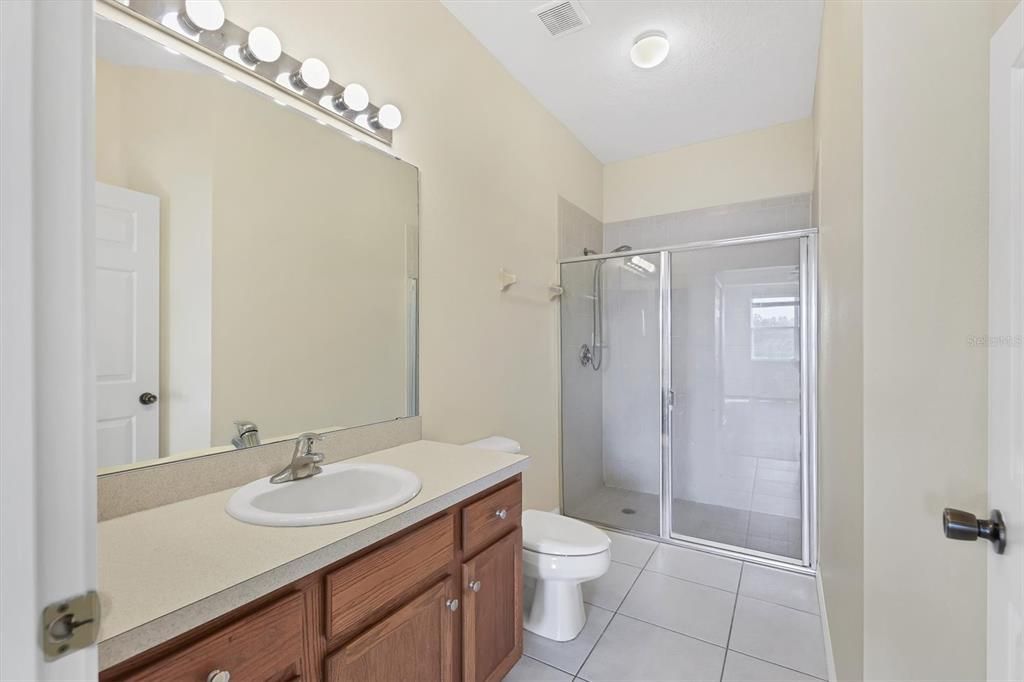 Active With Contract: $2,000 (3 beds, 2 baths, 1210 Square Feet)