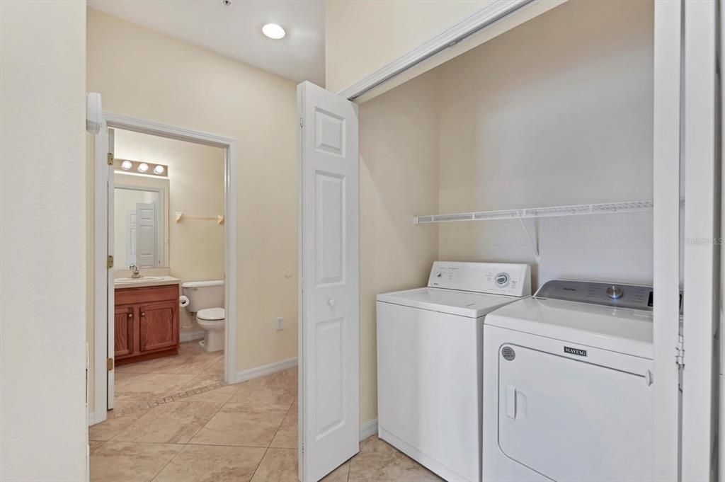 Active With Contract: $2,000 (3 beds, 2 baths, 1210 Square Feet)