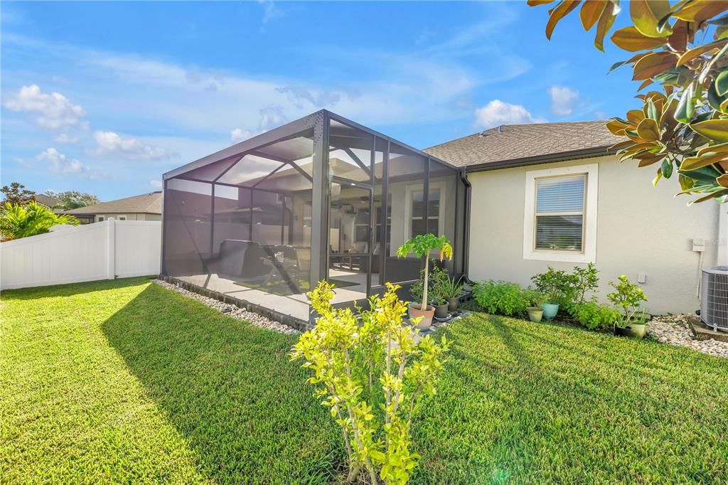 Active With Contract: $400,000 (4 beds, 3 baths, 2044 Square Feet)