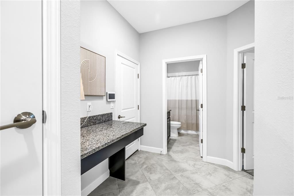 Active With Contract: $400,000 (4 beds, 3 baths, 2044 Square Feet)