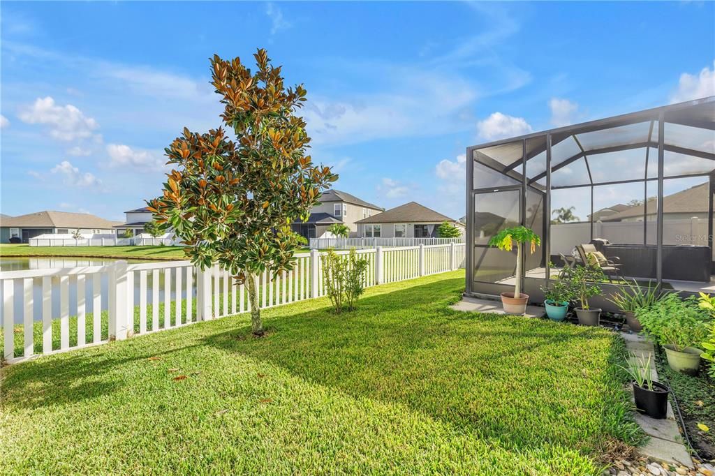 Active With Contract: $400,000 (4 beds, 3 baths, 2044 Square Feet)