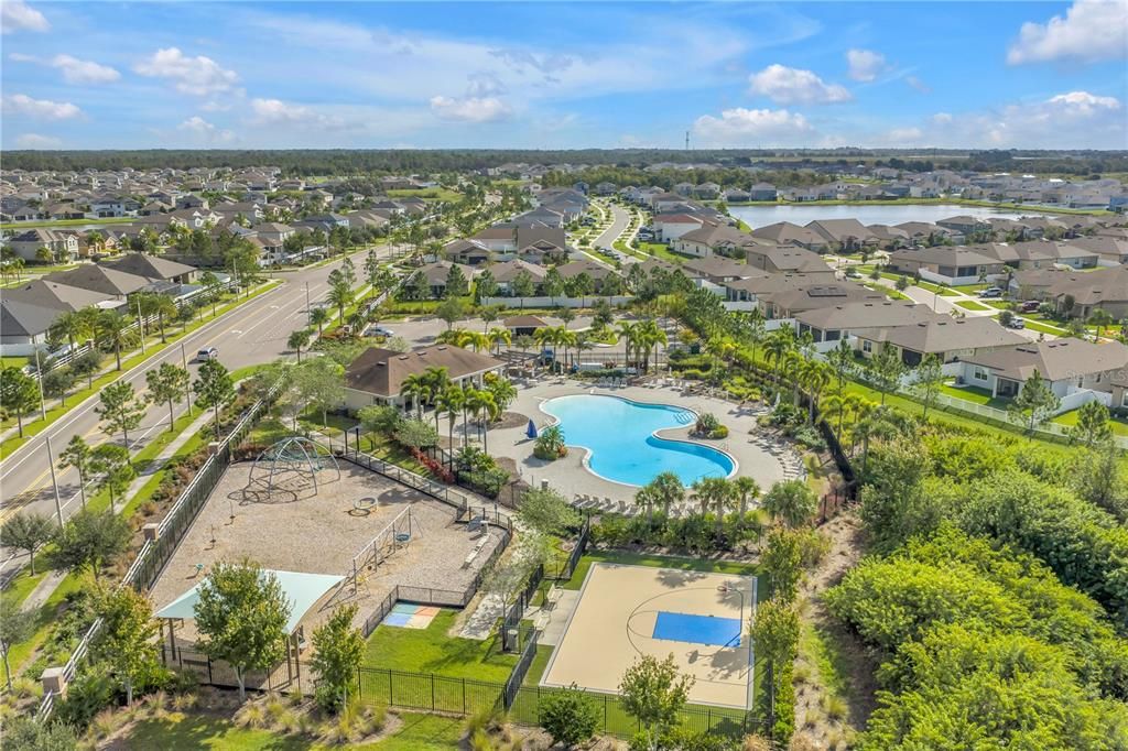 Active With Contract: $400,000 (4 beds, 3 baths, 2044 Square Feet)