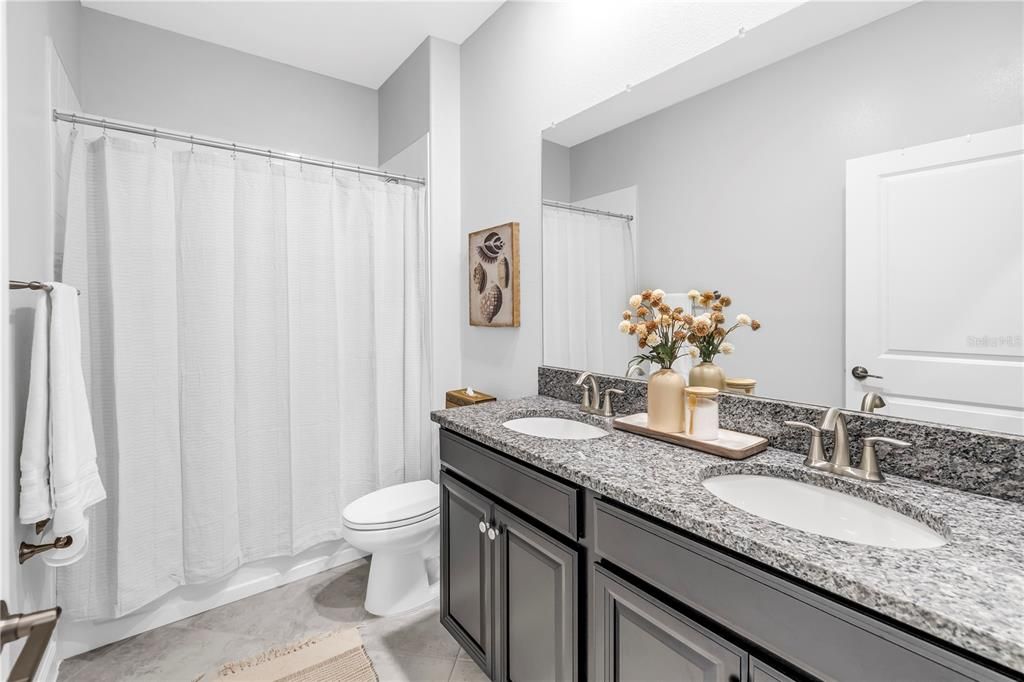 Active With Contract: $400,000 (4 beds, 3 baths, 2044 Square Feet)