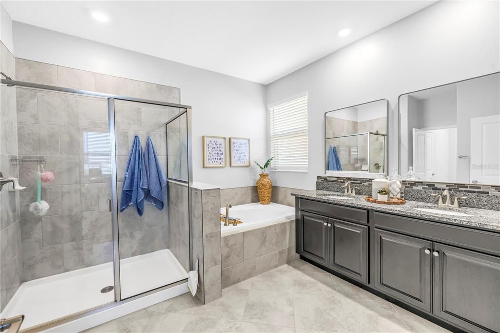 Active With Contract: $400,000 (4 beds, 3 baths, 2044 Square Feet)