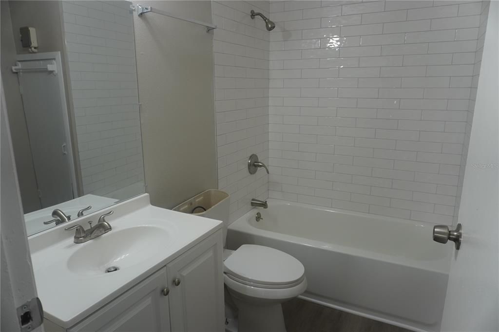 En Renta: $2,250 (3 camas, 2 baños, 1080 Pies cuadrados)