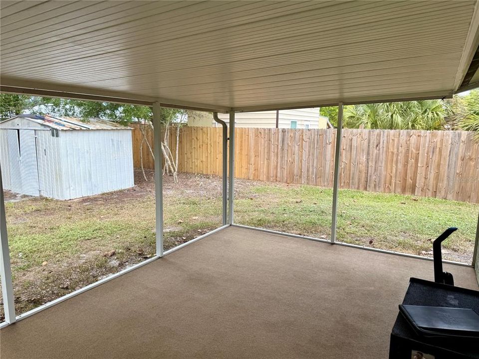 Active With Contract: $284,900 (3 beds, 1 baths, 1032 Square Feet)