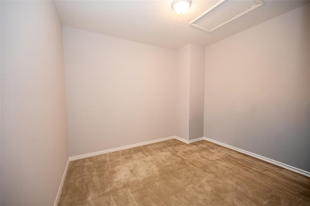 En Venta: $899,000 (4 camas, 3 baños, 4227 Pies cuadrados)