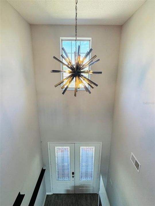 En Venta: $899,000 (4 camas, 3 baños, 4227 Pies cuadrados)