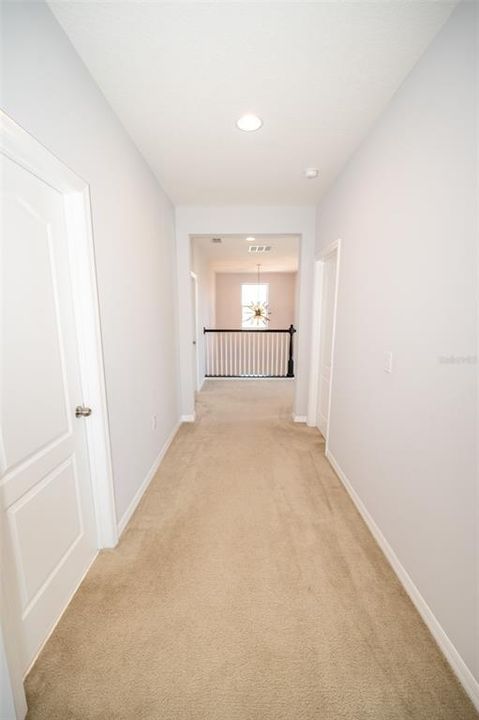 En Venta: $899,000 (4 camas, 3 baños, 4227 Pies cuadrados)