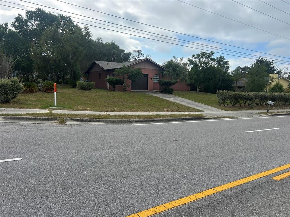 Activo con contrato: $210,000 (2 camas, 2 baños, 1088 Pies cuadrados)