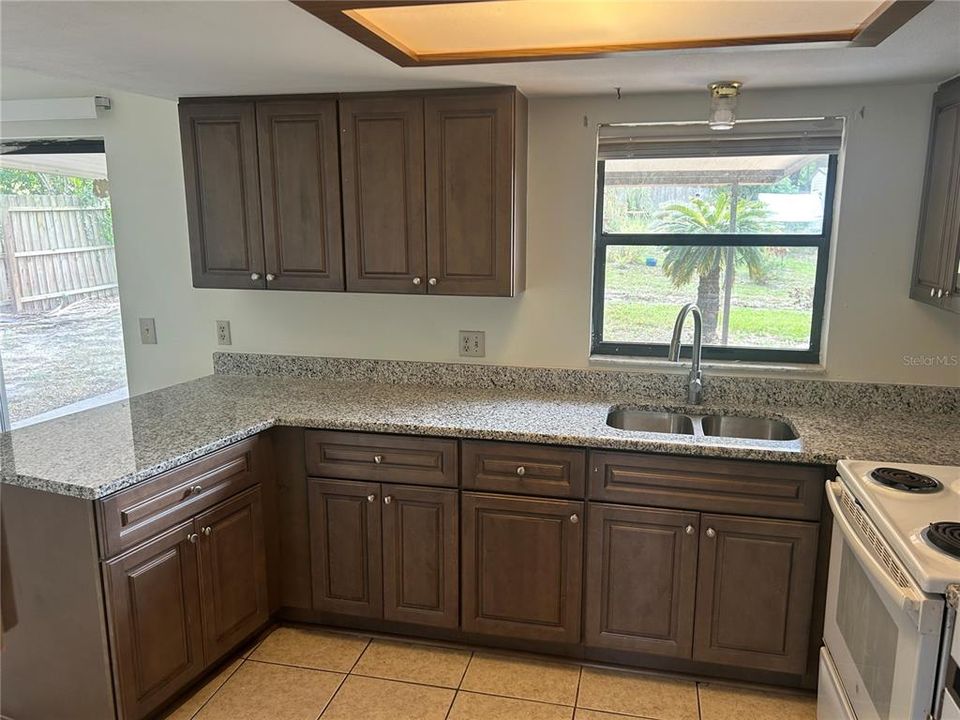 Activo con contrato: $210,000 (2 camas, 2 baños, 1088 Pies cuadrados)