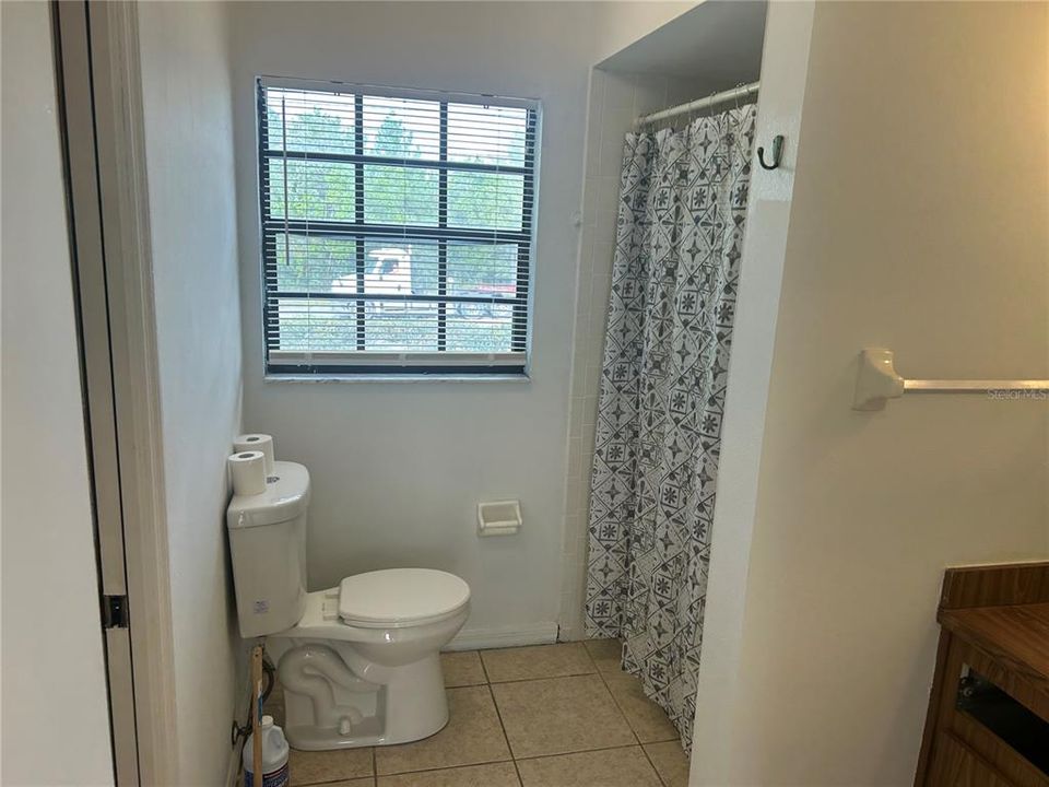 Activo con contrato: $210,000 (2 camas, 2 baños, 1088 Pies cuadrados)