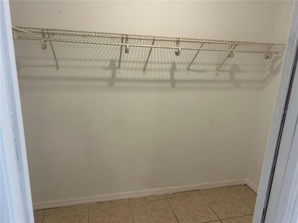 Activo con contrato: $210,000 (2 camas, 2 baños, 1088 Pies cuadrados)