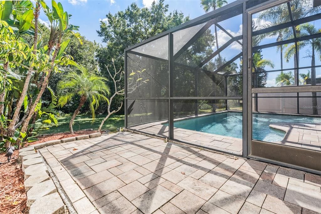 Active With Contract: $495,000 (3 beds, 2 baths, 1930 Square Feet)