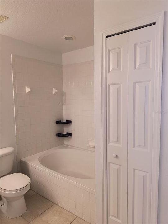 出租: $1,875 (3 贝兹, 2 浴室, 1406 平方英尺)