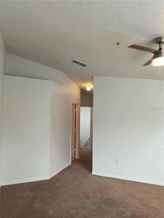 出租: $1,875 (3 贝兹, 2 浴室, 1406 平方英尺)