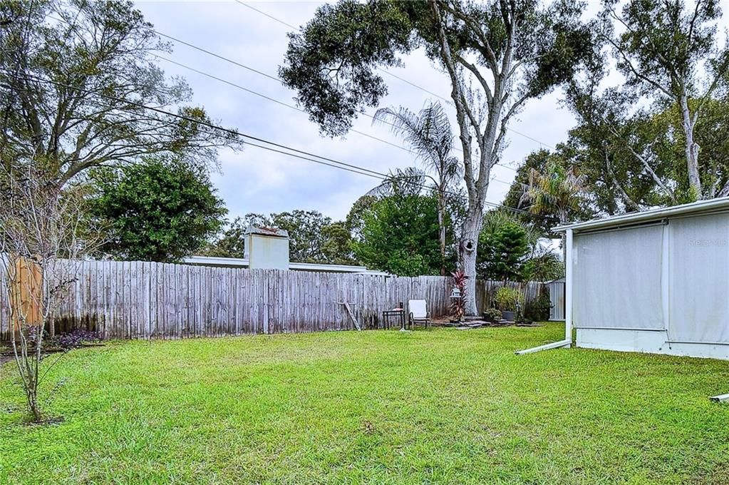 Active With Contract: $419,900 (3 beds, 2 baths, 1627 Square Feet)