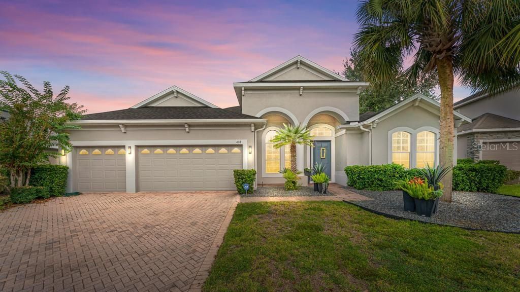 Recently Sold: $515,000 (4 beds, 3 baths, 2565 Square Feet)