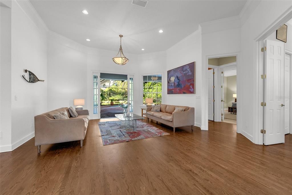 For Sale: $1,575,000 (5 beds, 4 baths, 3965 Square Feet)