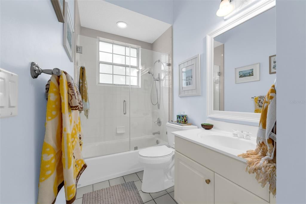 For Sale: $1,575,000 (5 beds, 4 baths, 3965 Square Feet)