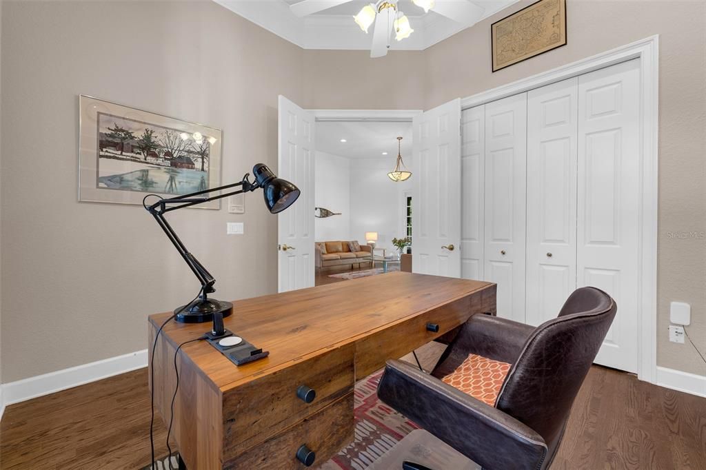 For Sale: $1,575,000 (5 beds, 4 baths, 3965 Square Feet)