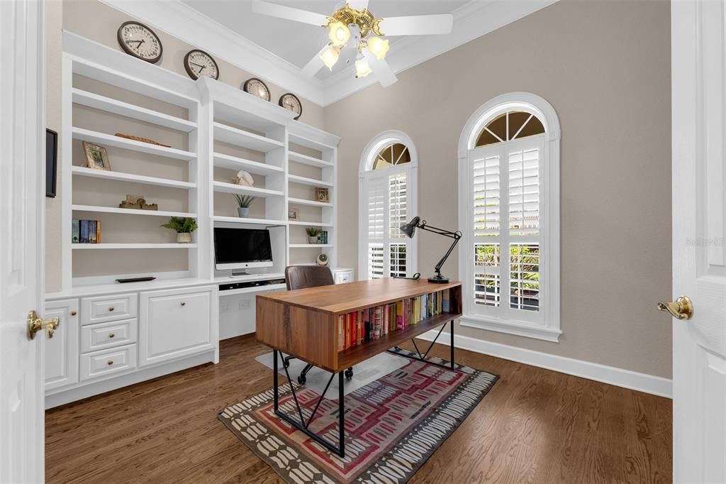 For Sale: $1,575,000 (5 beds, 4 baths, 3965 Square Feet)