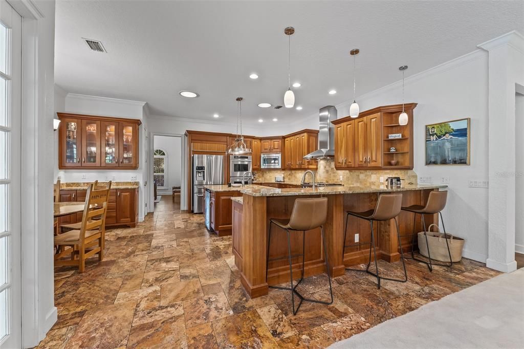 For Sale: $1,575,000 (5 beds, 4 baths, 3965 Square Feet)