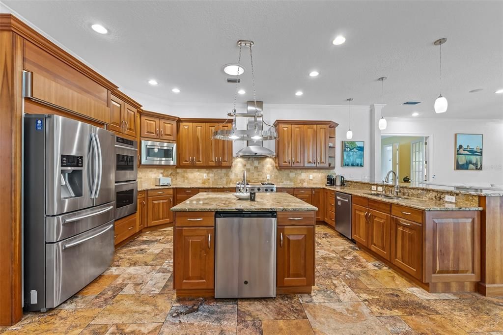 For Sale: $1,575,000 (5 beds, 4 baths, 3965 Square Feet)