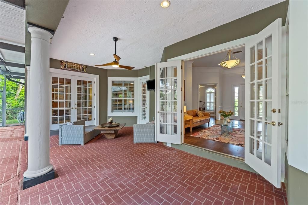 For Sale: $1,575,000 (5 beds, 4 baths, 3965 Square Feet)