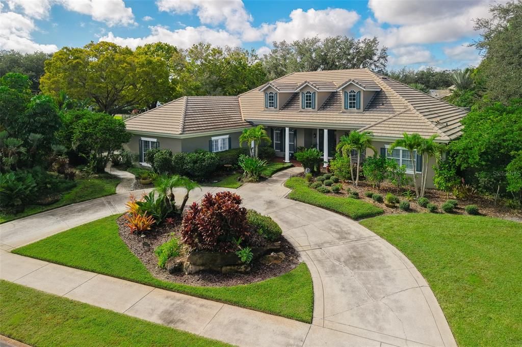 For Sale: $1,575,000 (5 beds, 4 baths, 3965 Square Feet)