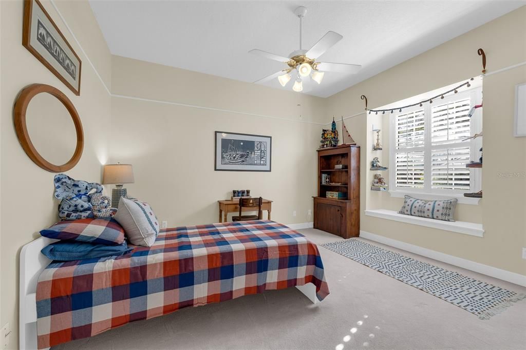 For Sale: $1,575,000 (5 beds, 4 baths, 3965 Square Feet)