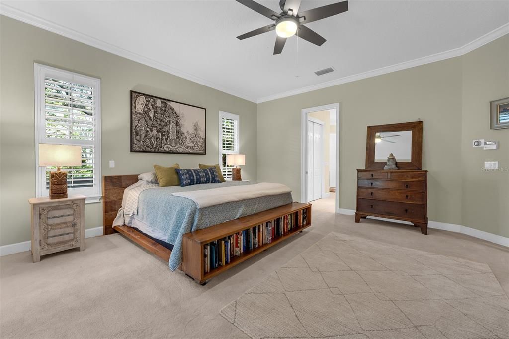 For Sale: $1,575,000 (5 beds, 4 baths, 3965 Square Feet)