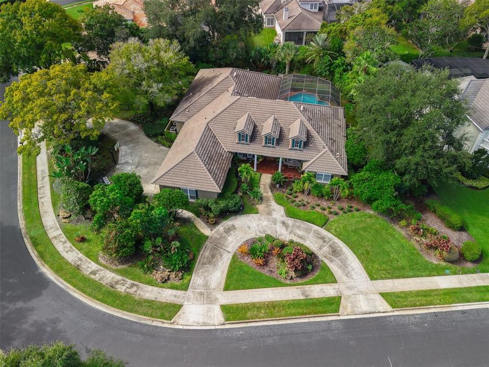 For Sale: $1,575,000 (5 beds, 4 baths, 3965 Square Feet)