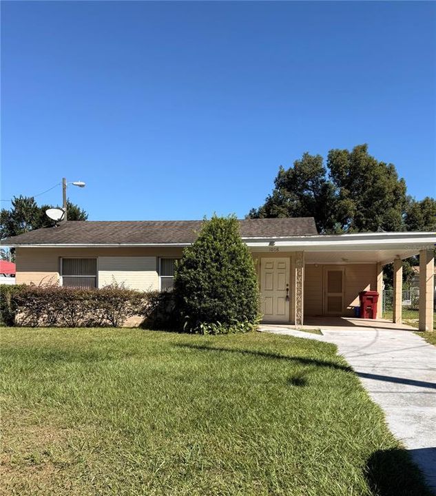 Active With Contract: $194,900 (2 beds, 1 baths, 800 Square Feet)